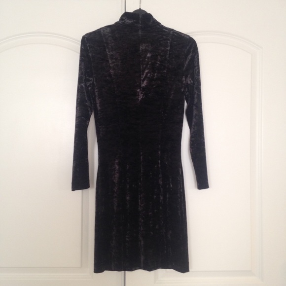 & Other Stories black velvet dress - Picture 2 of 4