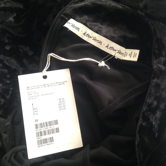 & Other Stories black velvet dress - Picture 3 of 4