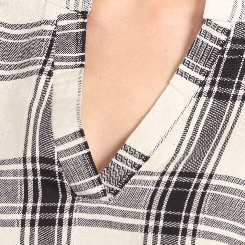 ✨ SALE Rolled Sleeve Split Neck Plaid Check Top - Picture 4 of 5