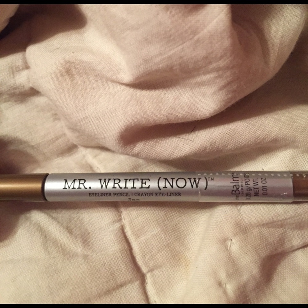 The Balm Mr. Write now liner