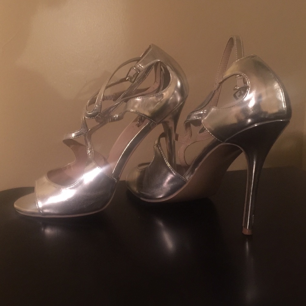 Pleaser size 10 6 inch silver heels