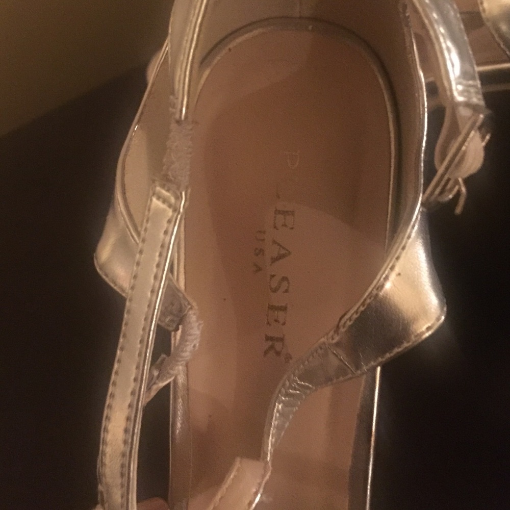 Pleaser size 10 6 inch silver heels - Picture 3 of 3