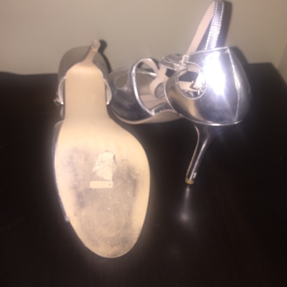 Pleaser size 10 6 inch silver heels - Picture 2 of 3
