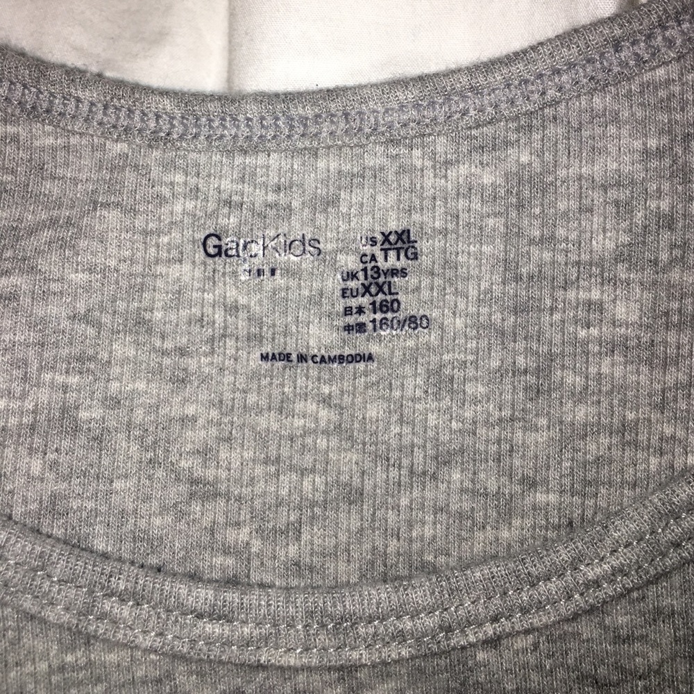 Gap Tank Top - Picture 2 of 2