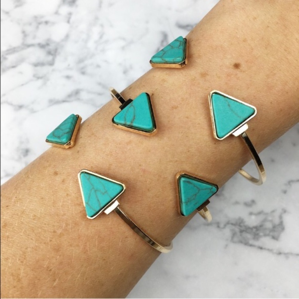 Cute bracelet 🦋🦋🦋