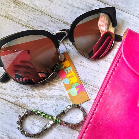 Cat Eye RV Sunglasses 🕶💕 - Picture 5 of 8