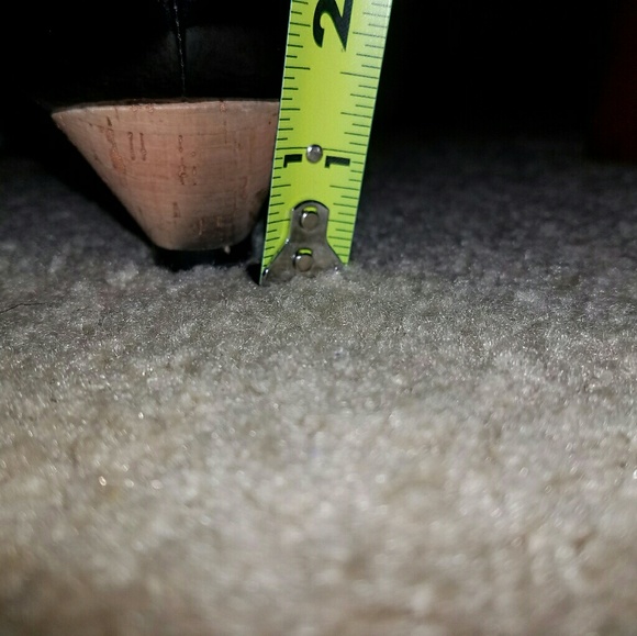 *COLE HAAN NIKE AIR SANDAL - Picture 4 of 4