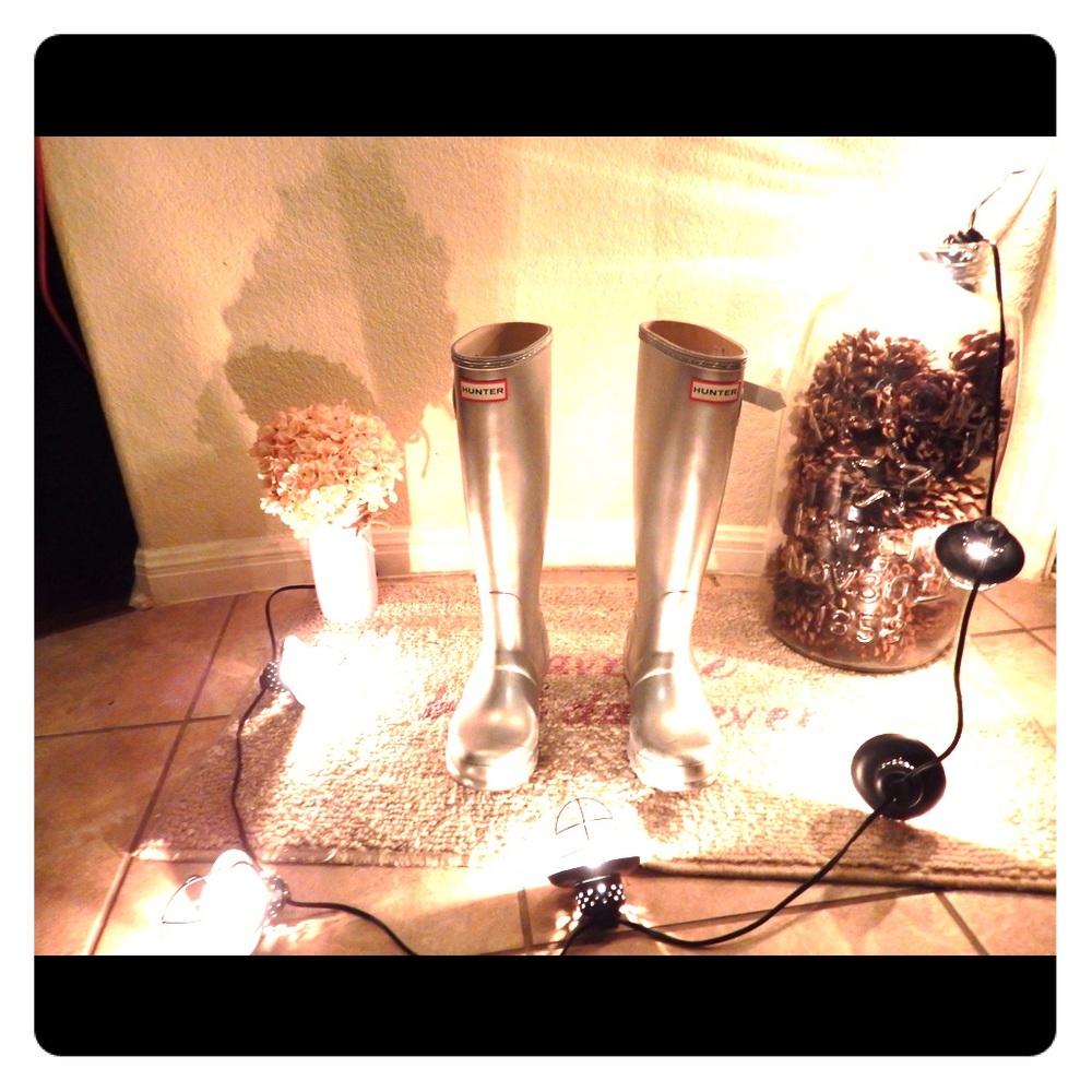 New Hunter ltd edition tall silver shiny boots