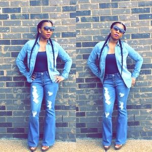 💙Mossimo Distressed Flip Flop Flare Jeans💙