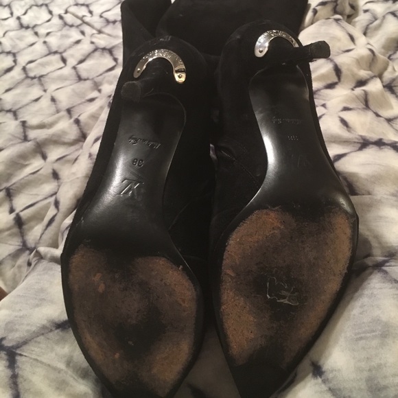 Louis Vuitton Knee-Highs🖤 - Picture 4 of 4