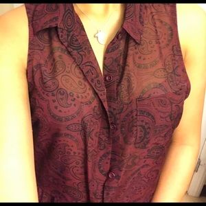 Cute maroon blouse