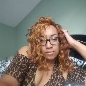 Meet your Posher, Stella