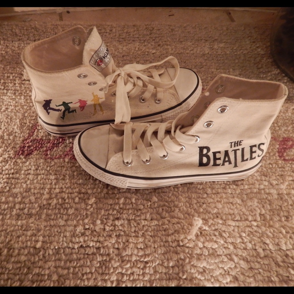 The Beatles!! Hand Painted "huanqiu" sneakers - Picture 3 of 4