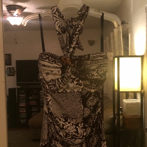 New Summer Dress - Picture 3 of 3