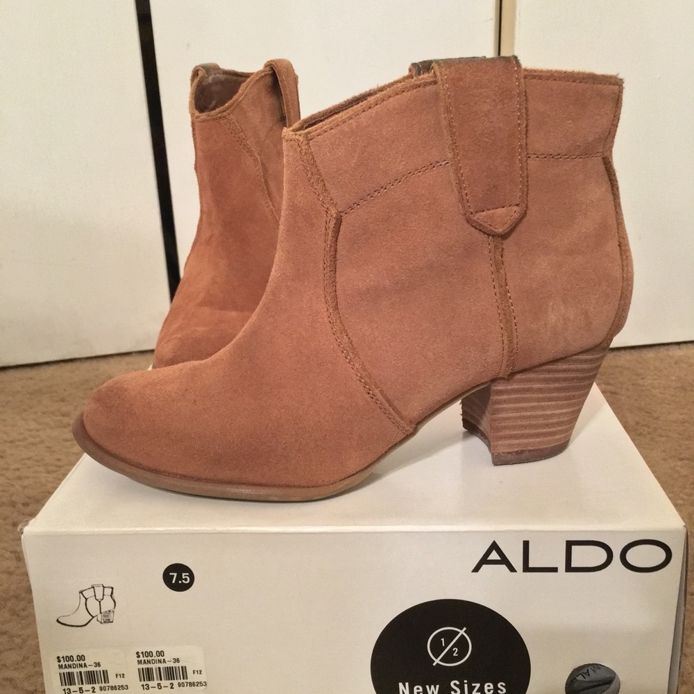 Tan Steve Madden booties