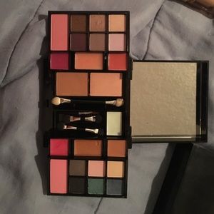 Victoria's Secret makeup palette