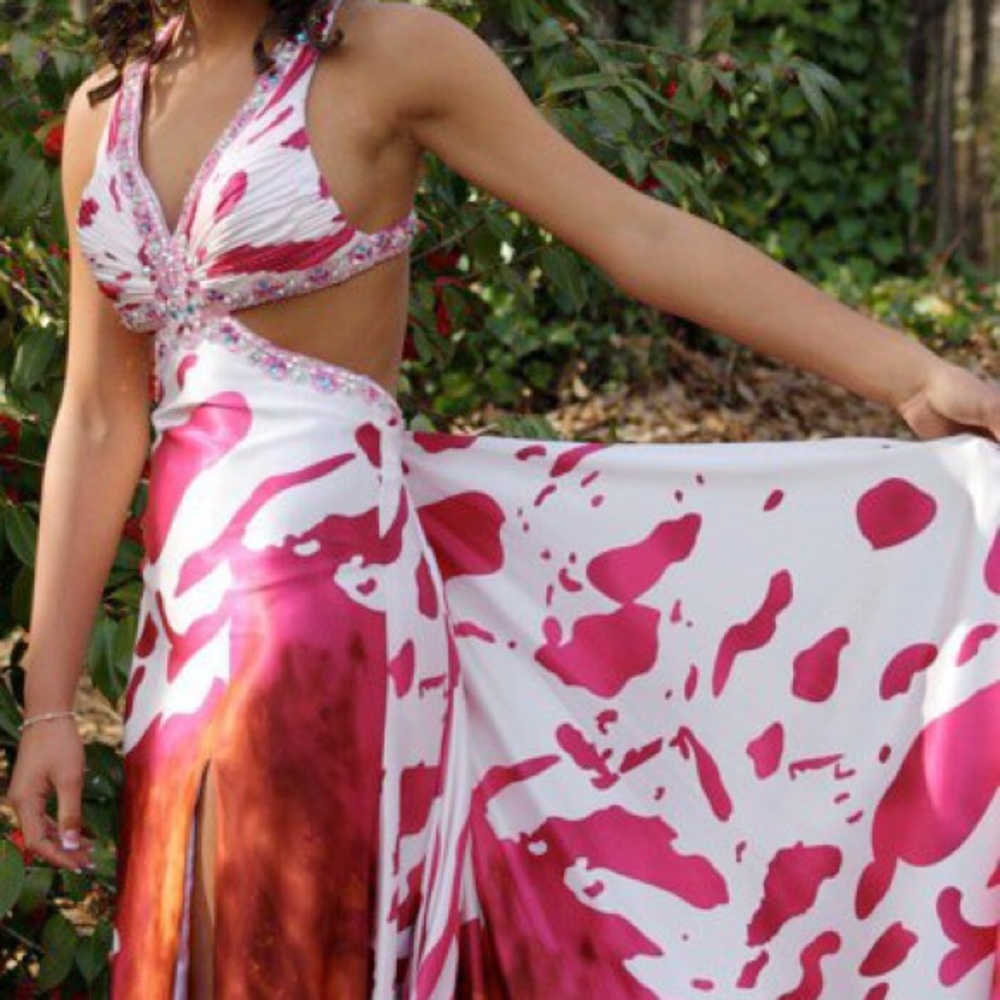 Prom Dress - Picture 2 of 4