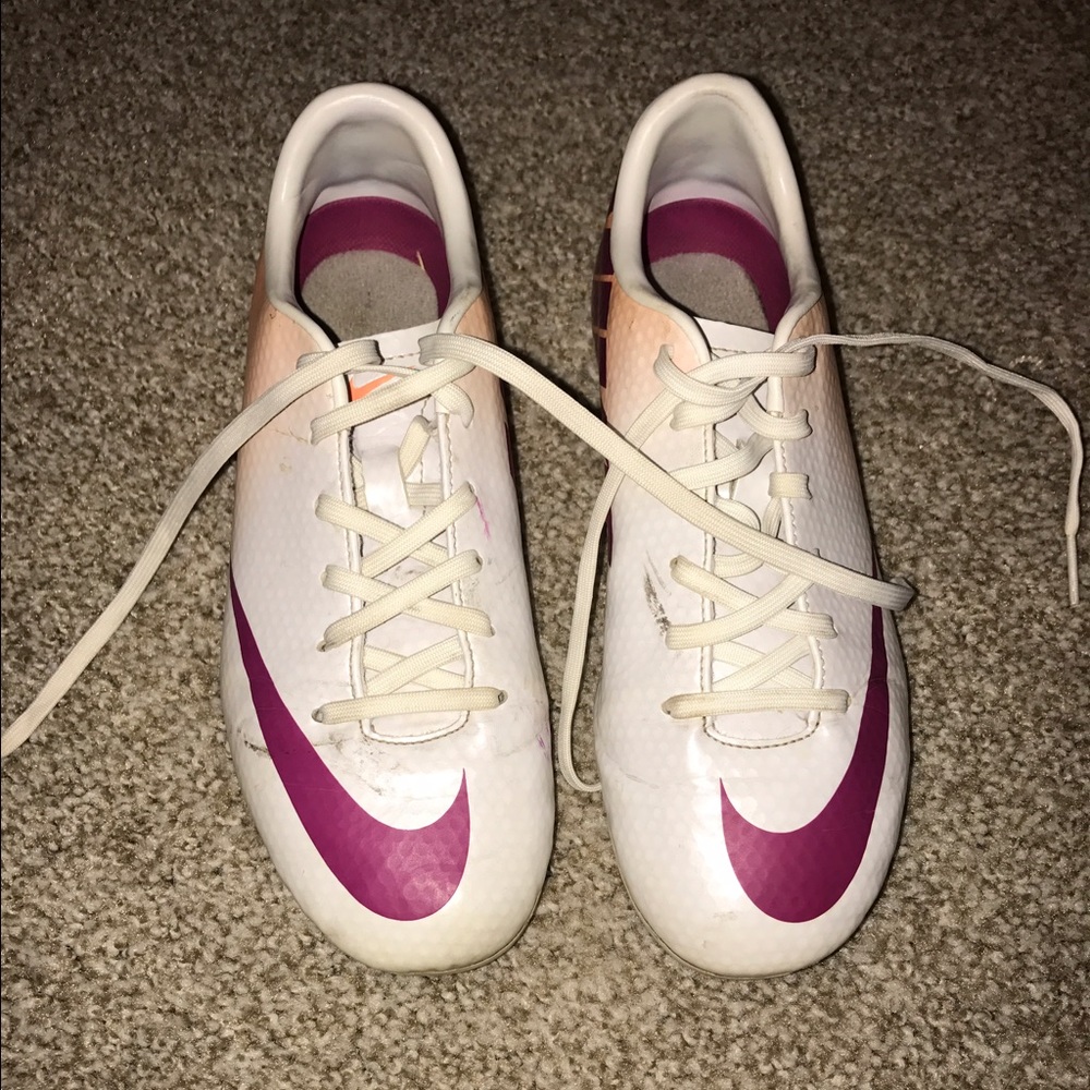 Nike mercurial soccer cleats