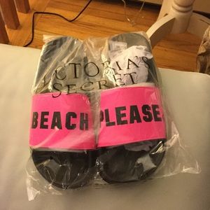 PINK BY VICTORIAS SECRET SIZE LARGE SLIDES NWT