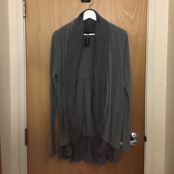 LAST CHANCE ๐ Donated - Picture 3 of 8