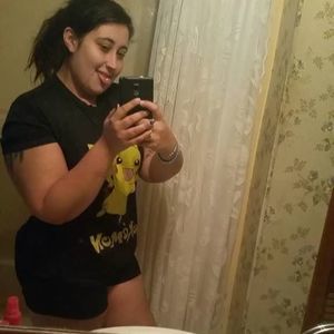 Meet your Posher, Leanna