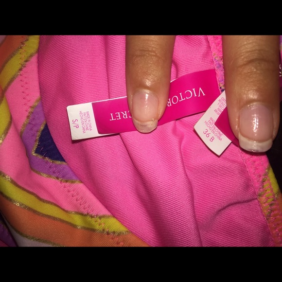 Victoria secret swim suit - Picture 3 of 3
