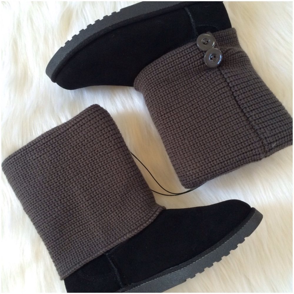 ❤️Gray & Black Sweater Boots