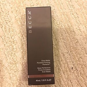 BECCA PORELESS PRIMER