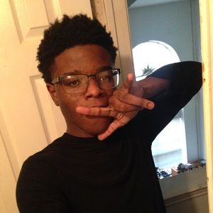 Meet your Posher, Darius