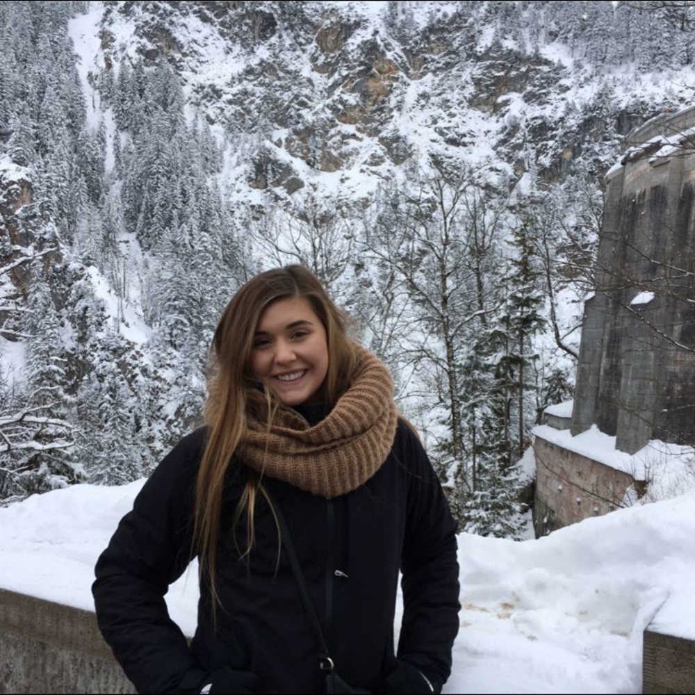 Meet your Posher, Emily