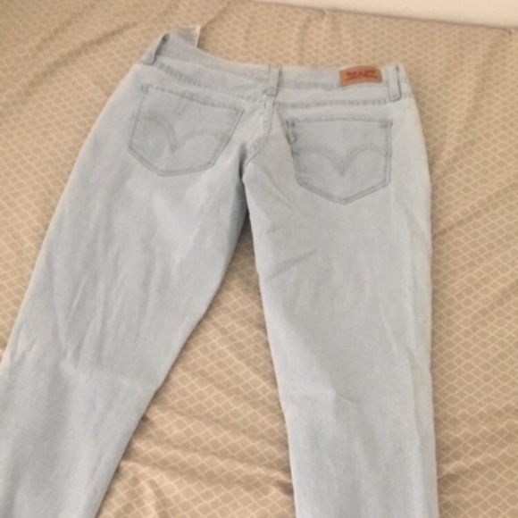 Light was denim - Picture 2 of 4