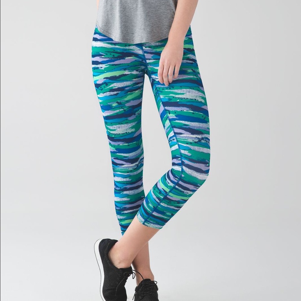 Lululemon wunder under hi-rise crop