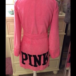 VS PINK sequin bath robe. Gorgeous 🎀