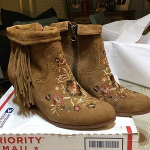 Sam Edelman size 9 fringe & embroidered booties