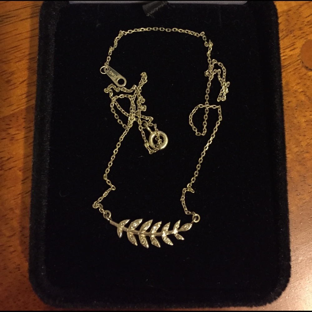 Eddera Sterling and White Topaz Eli necklace