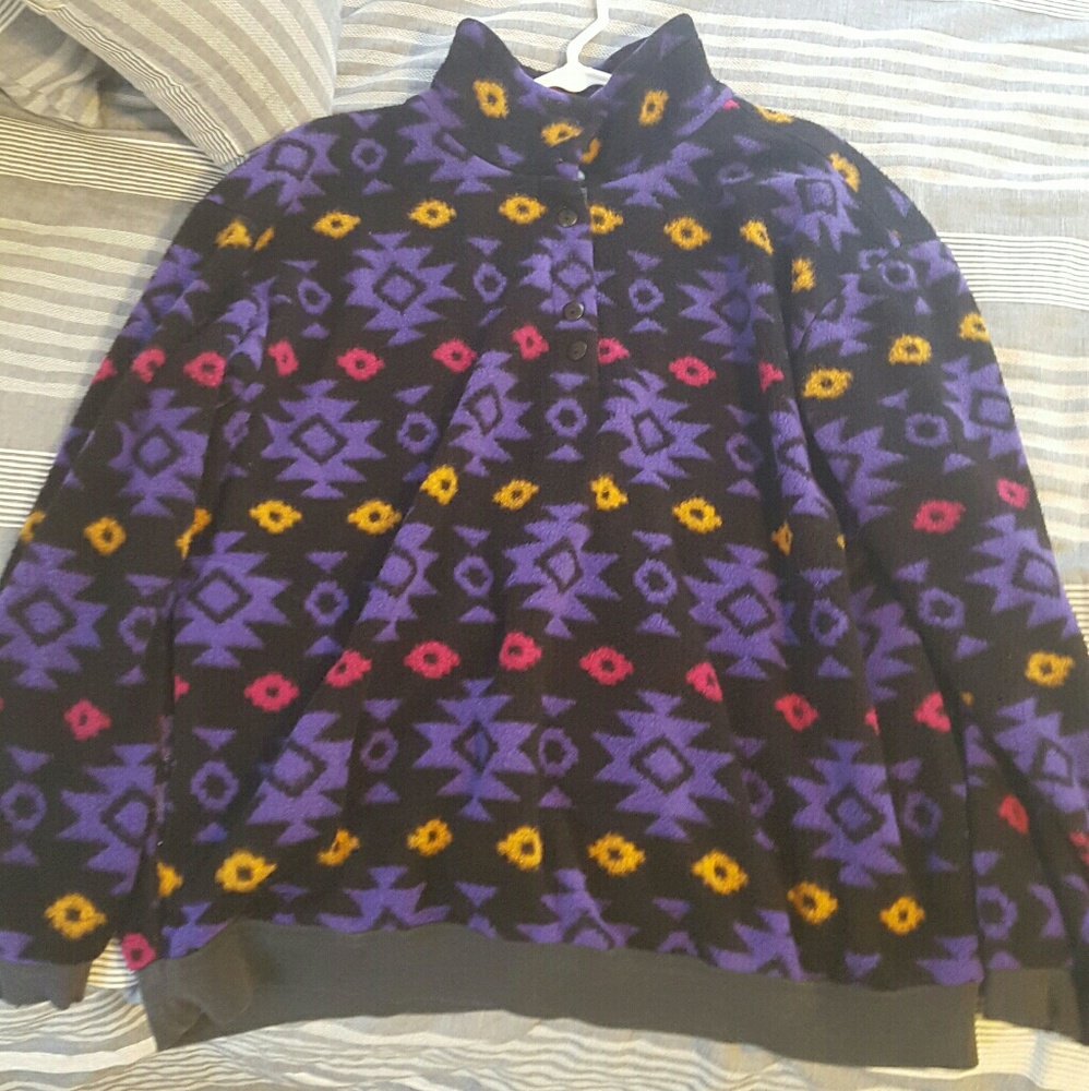 Vintage fleece pull over