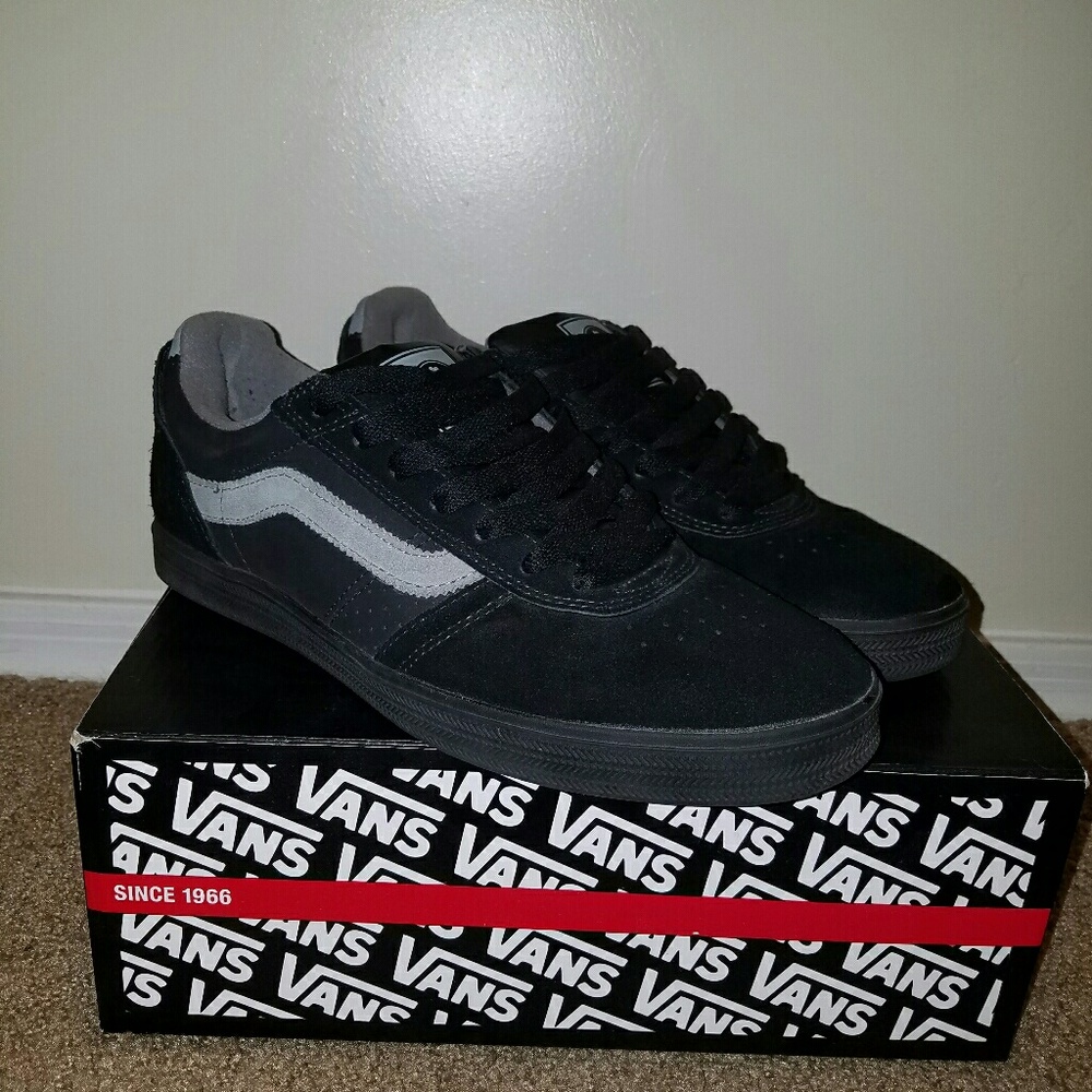 SOLD Men's Vans