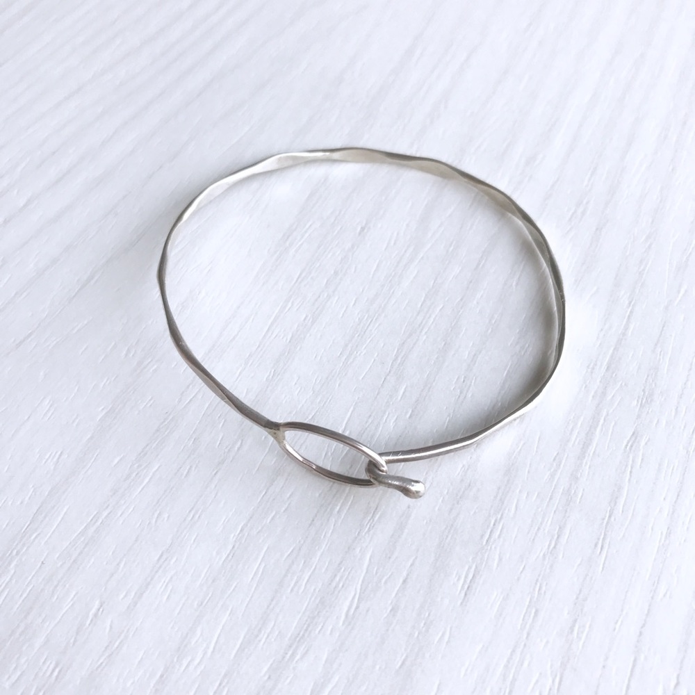 Vintage Silver Loop Bracelet