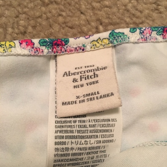 Abercrombie Push Up Floral Swimsuit - Picture 2 of 3