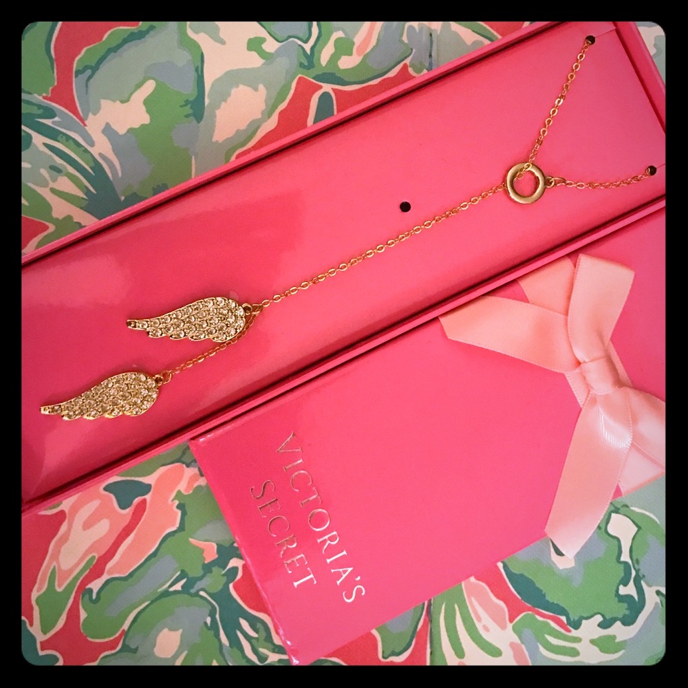 NWT Victoria Secret's angel wing gold necklace