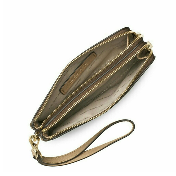 New! MICHAEL KORS Double Zipper Wristlet w/Pocket - Picture 2 of 7