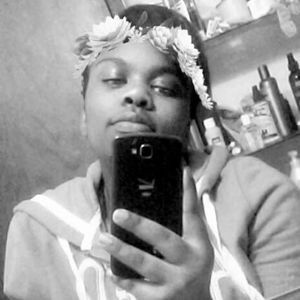 Meet your Posher, Mya