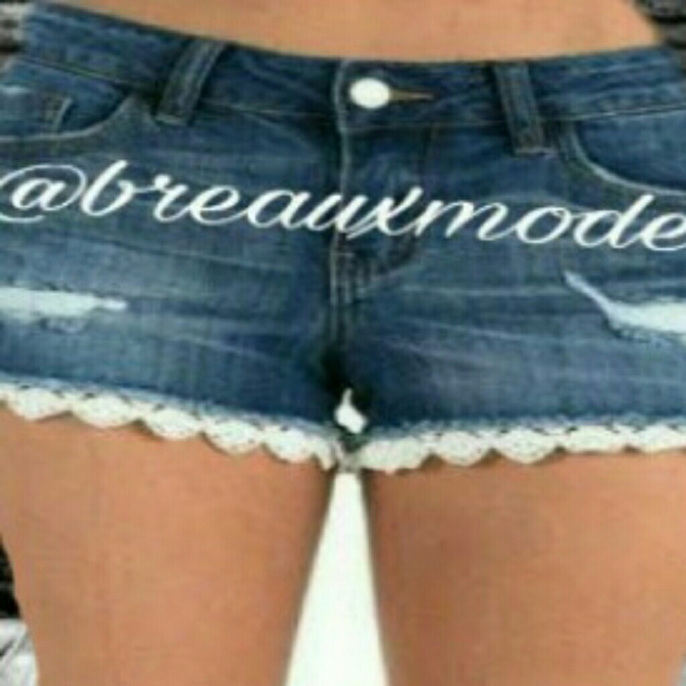 HP 🆕 [PLUS: 18-20] Lace & Denim Shorts - Picture 2 of 2