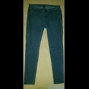 *RESERVED FOR BEACHUMBRELLA*