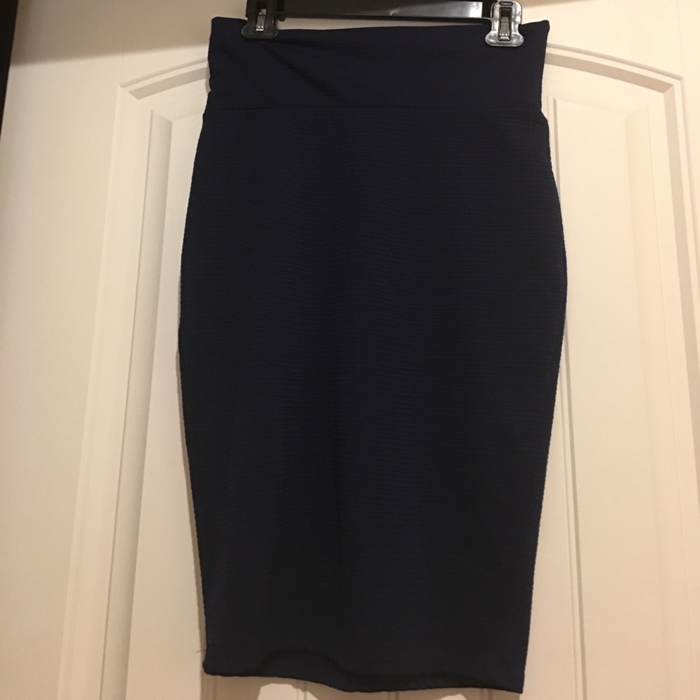 No longer available. Sold on a different website.