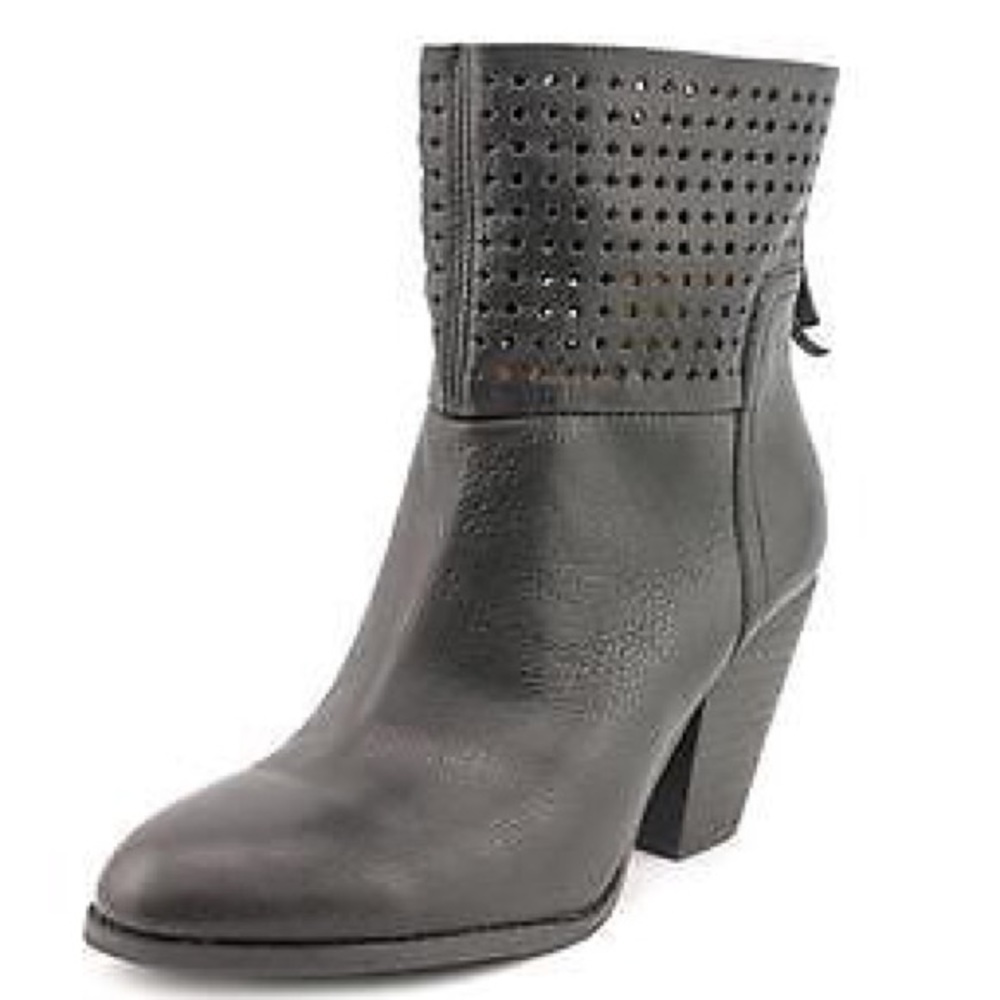 NWOT: Nine West Hippy Chic Ankle Boot