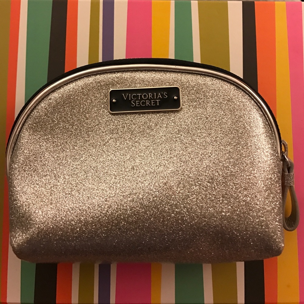 Victoria's Secret cosmetic/jewelry bag