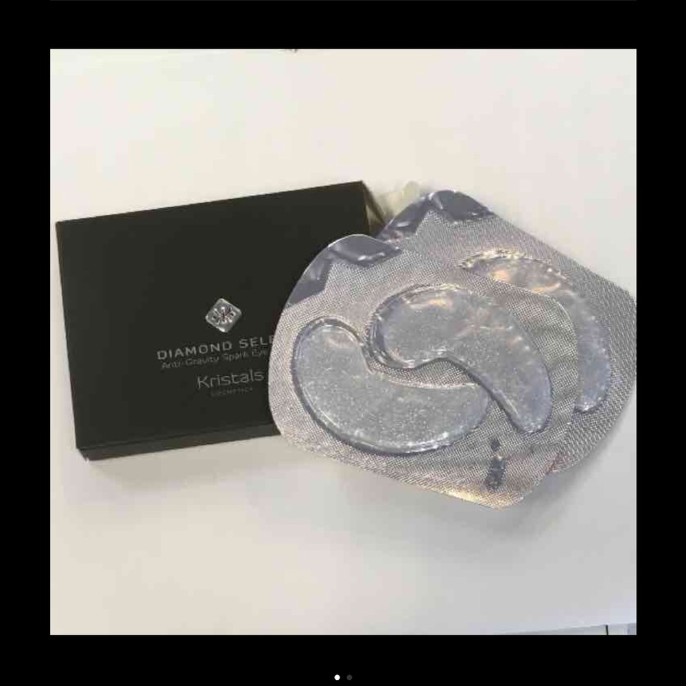 Diamond Select Anti-Gravity Spark Eye Mask