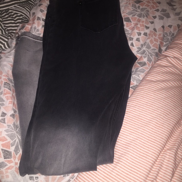 Two toned jeans - Picture 2 of 2