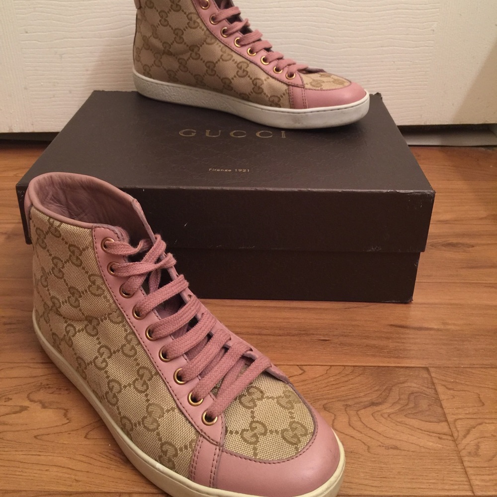 😍 AUTHENTIC Gucci sneakers 😍